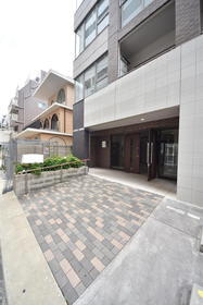 兵庫県神戸市中央区加納町４ 5階建 築10年5ヶ月