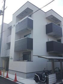 フジパレス東三国ＩＩＩ番館