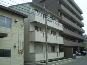 愛知県名古屋市千種区内山３ 3階建 築15年1ヶ月