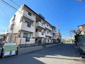 サンパレス樟葉 3階建