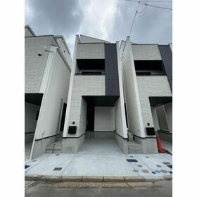 神奈川県横浜市神奈川区栗田谷 賃貸一戸建て