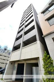 広島県広島市中区広瀬北町 11階建
