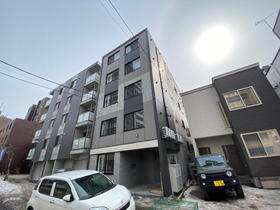 北海道札幌市中央区南十一条西１４ 5階建 築1年5ヶ月