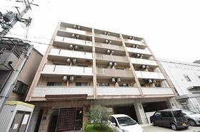 クリーデンス新大阪