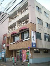 北海道札幌市東区北二十四条東１６ 4階建 築29年7ヶ月