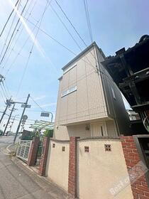 カンフリエ　ブーケ 3階建