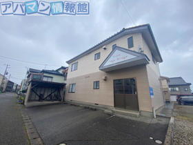 新潟県新潟市西区五十嵐１の町 2階建