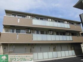 メルヴェーユ三郷中央　Ｂ 3階建
