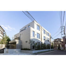 アンソレイエ下北沢 3階建
