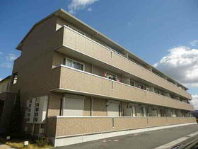 滋賀県栗東市綣１０ 3階建 築15年4ヶ月