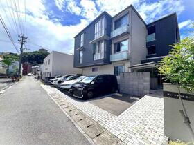 大分県大分市大字三芳 築5年11ヶ月 3階建