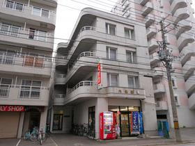 北海道札幌市中央区南六条西１７ 4階建 築35年9ヶ月