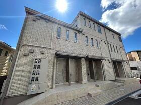 フェリス西岡本