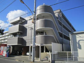 埼玉県鴻巣市本町３ 4階建 築35年4ヶ月