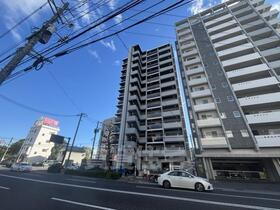 広島県広島市西区中広町１ 13階建 