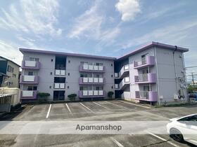 グレイス西小泉 3階建