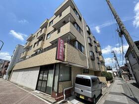 グランディオーク 4階建