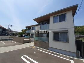 岡山県岡山市中区福泊 2階建