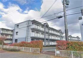 井吹東シティコート 3階建