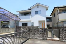愛媛県松山市上市２ 2階建 築19年