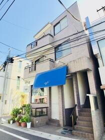 ハウスチェリー代田 地上3階地下1階建