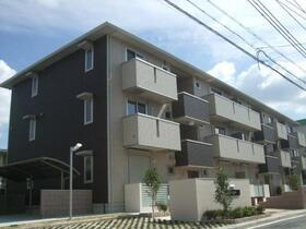 ファミリア金剛 3階建