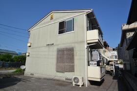 ファミーユ山崎 2階建