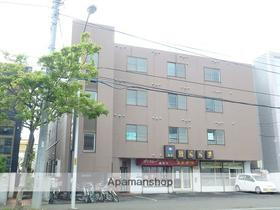 北海道札幌市東区北二十三条東４ 4階建 築33年9ヶ月