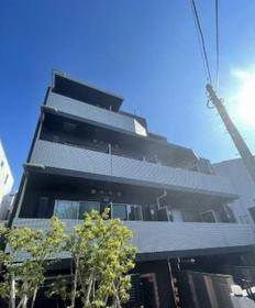 リテラス中目黒 4階建