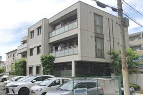 シャーメゾン市之町 3階建