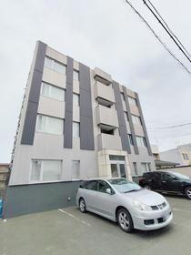 北海道札幌市豊平区平岸三条８ 4階建 築39年2ヶ月