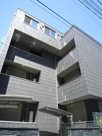 東京都中野区本町２ 4階建 築9年1ヶ月