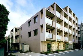 東京都大田区千鳥２ 5階建
