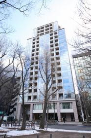 北海道札幌市中央区大通西６ 18階建 築15年7ヶ月