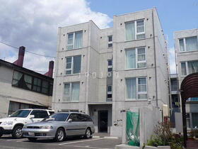 Ｌ’ｅｓｐａｓｃｅ５．５ 4階建