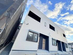 兵庫県姫路市広畑区西蒲田  2階建