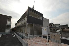 福岡県直方市大字感田 2階建