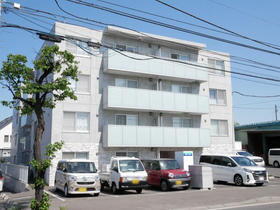北海道札幌市東区北八条東１６ 4階建 築7年10ヶ月