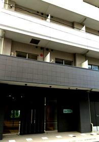 東京都墨田区本所３ 7階建