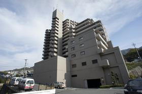 広島県広島市東区上温品４ 15階建 築28年6ヶ月
