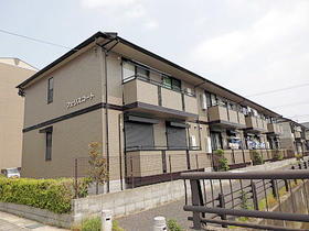 滋賀県栗東市綣１ 2階建 築24年4ヶ月