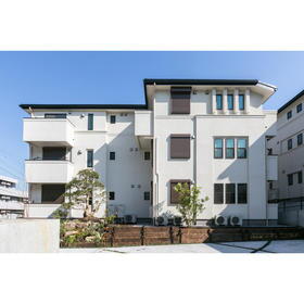 神奈川県川崎市宮前区小台２ 3階建 築6年5ヶ月
