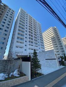 北海道札幌市豊平区平岸二条１４ 15階建 築3年6ヶ月