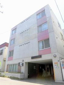 北海道札幌市北区麻生町５ 4階建 築17年9ヶ月