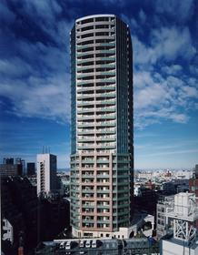 セントラルレジデンス新宿シティタワー 31階建