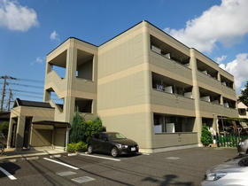 神奈川県海老名市東柏ケ谷６ 3階建 築14年2ヶ月