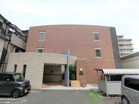 大阪府摂津市新在家２ 3階建 築14年10ヶ月