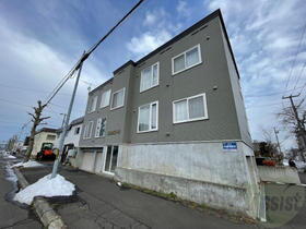 北海道札幌市東区北三十一条東７ 3階建 築23年4ヶ月