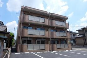 茨城県古河市雷電町 3階建