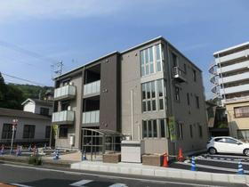 広島県呉市海岸４ 3階建 築10年1ヶ月